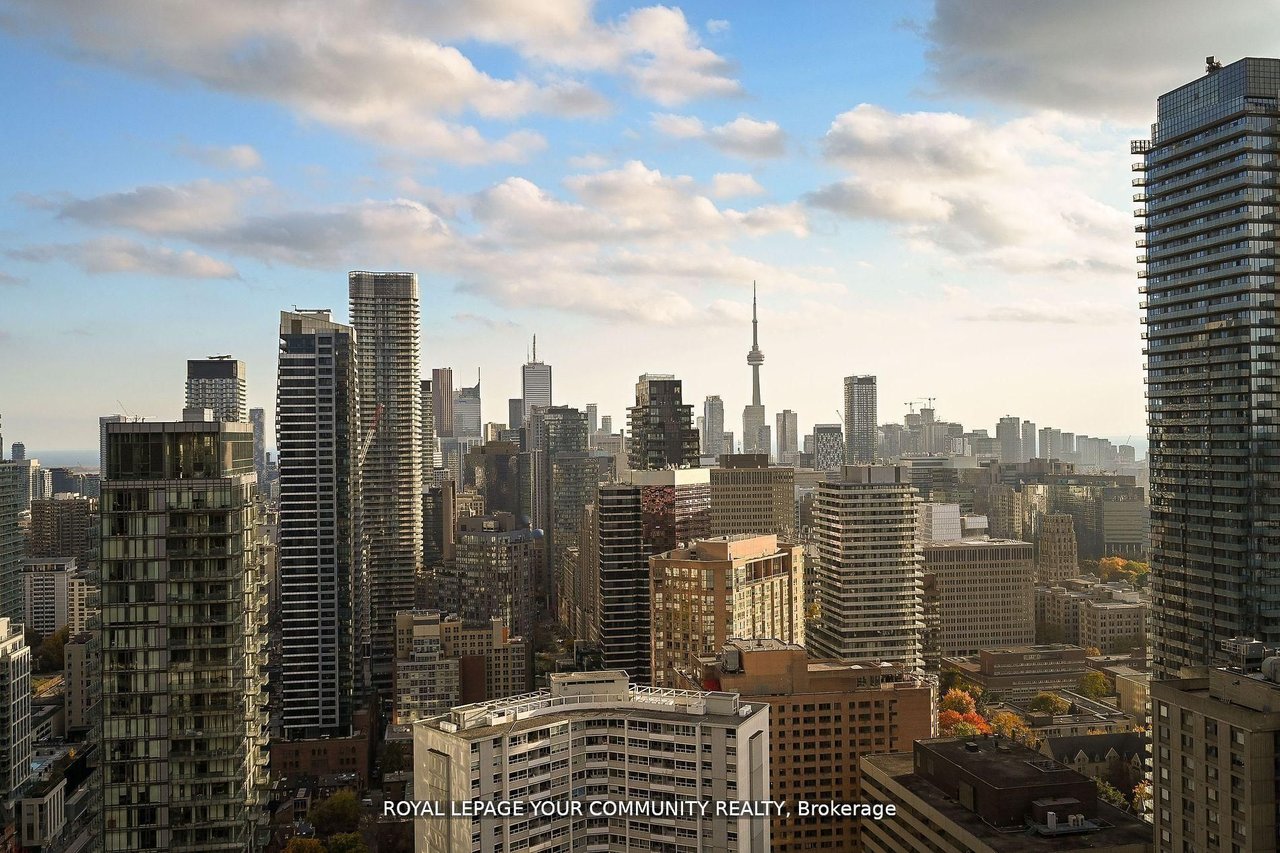 PREMIUM YORKVILLE LIVING