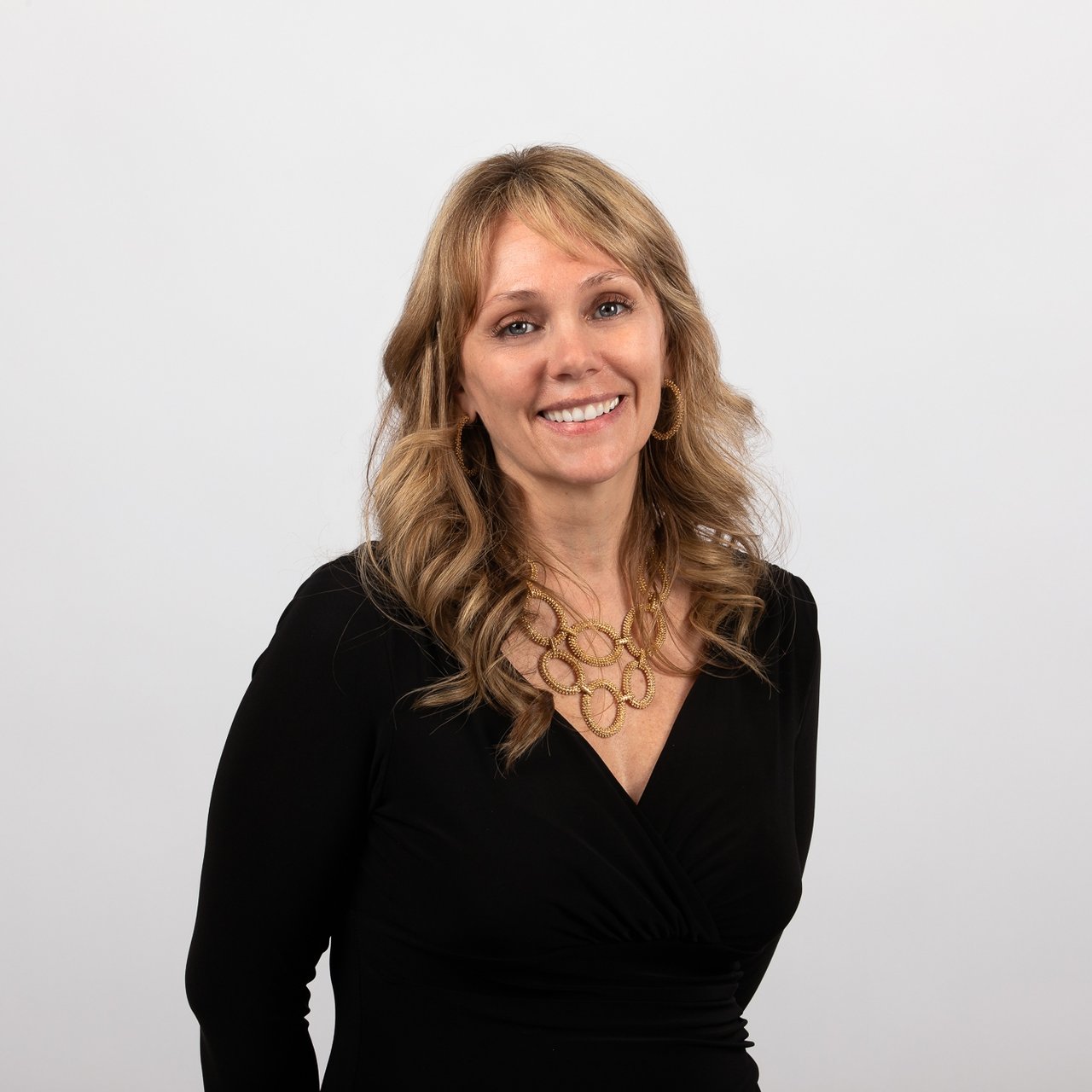Elizabeth "Ellie" McGillan Asbury Park, NJ Real Estate Agent Headshot