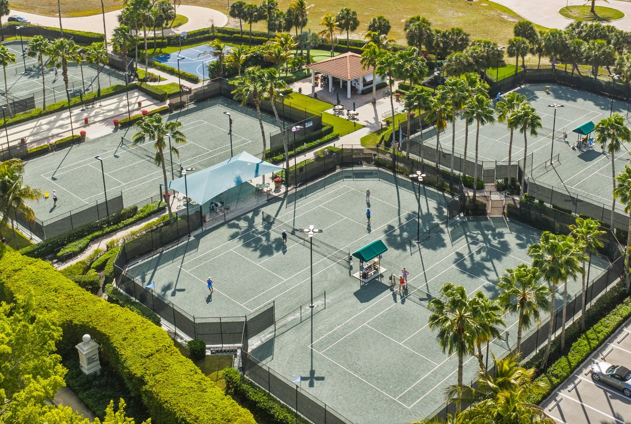 Miromar Lakes Beach & Golf Club
