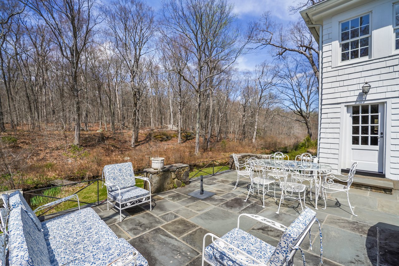 55 Mianus River Road
