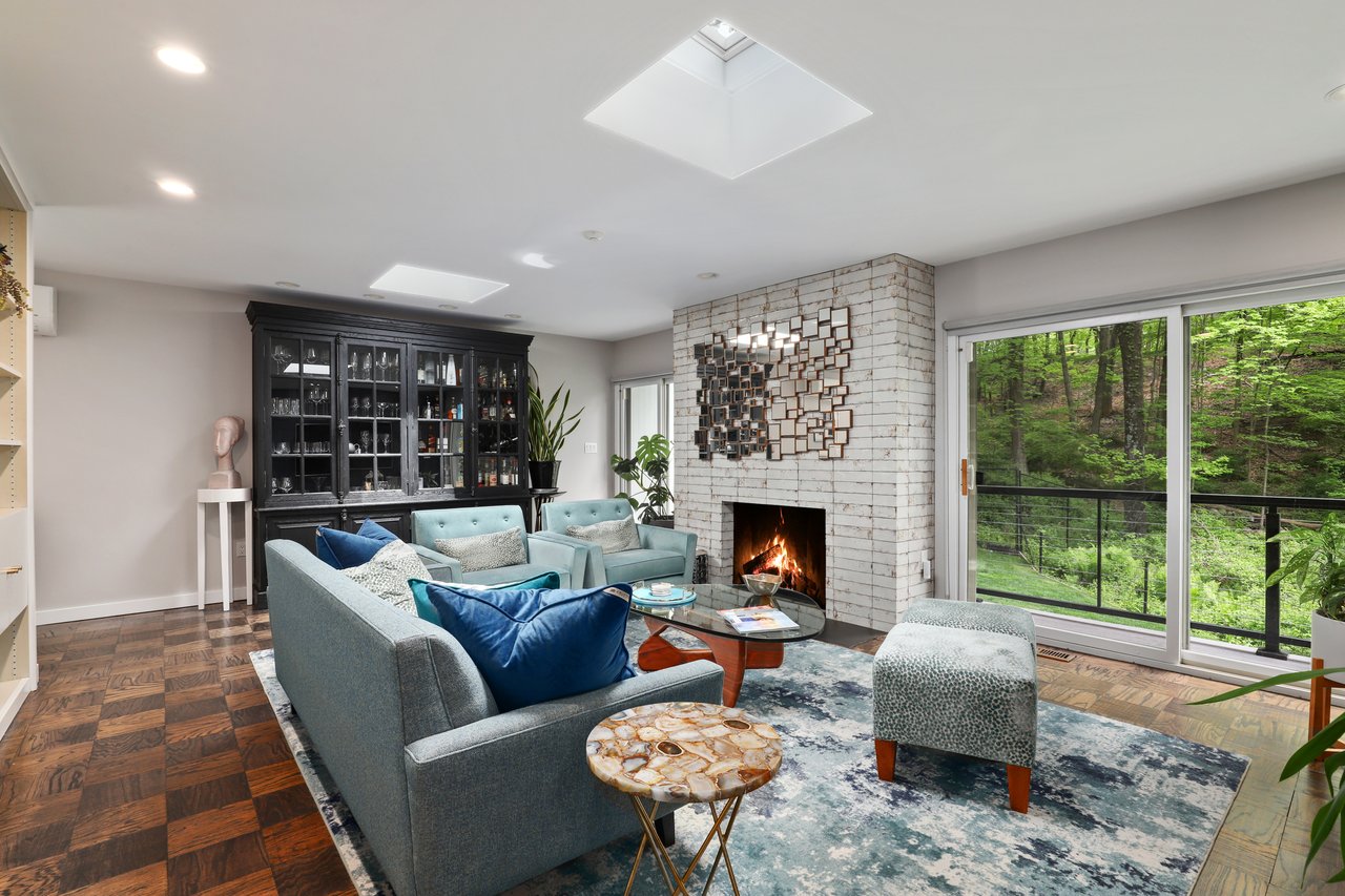 99 High Ridge Road