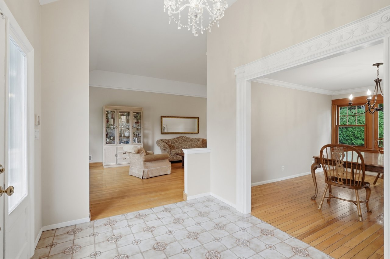 Foyer view leading to living and dining room