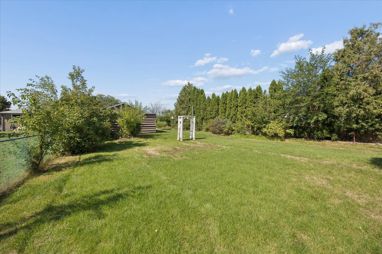139 Elinor Avenue, Toronto