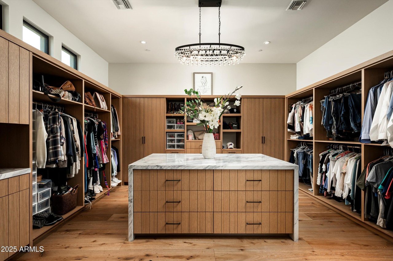 8328 E WHISPER ROCK TRL