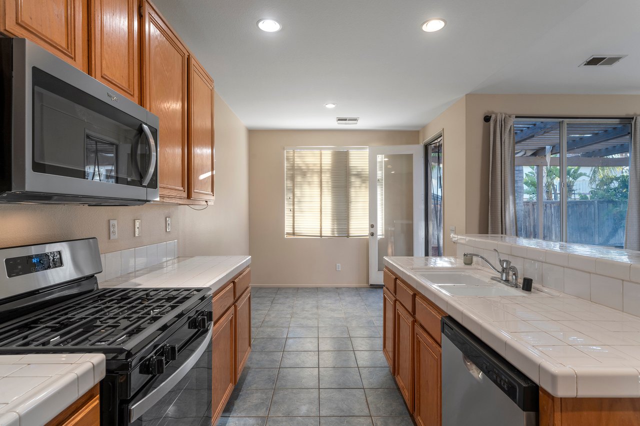 23861 Scarlet Oak Drive