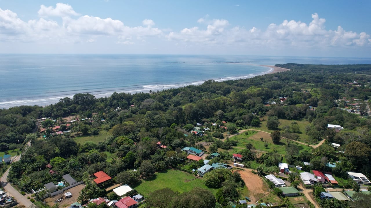 Investment Opportunity! Eco-Friendly Rental Property Near Playa Chaman and Playa Colonia