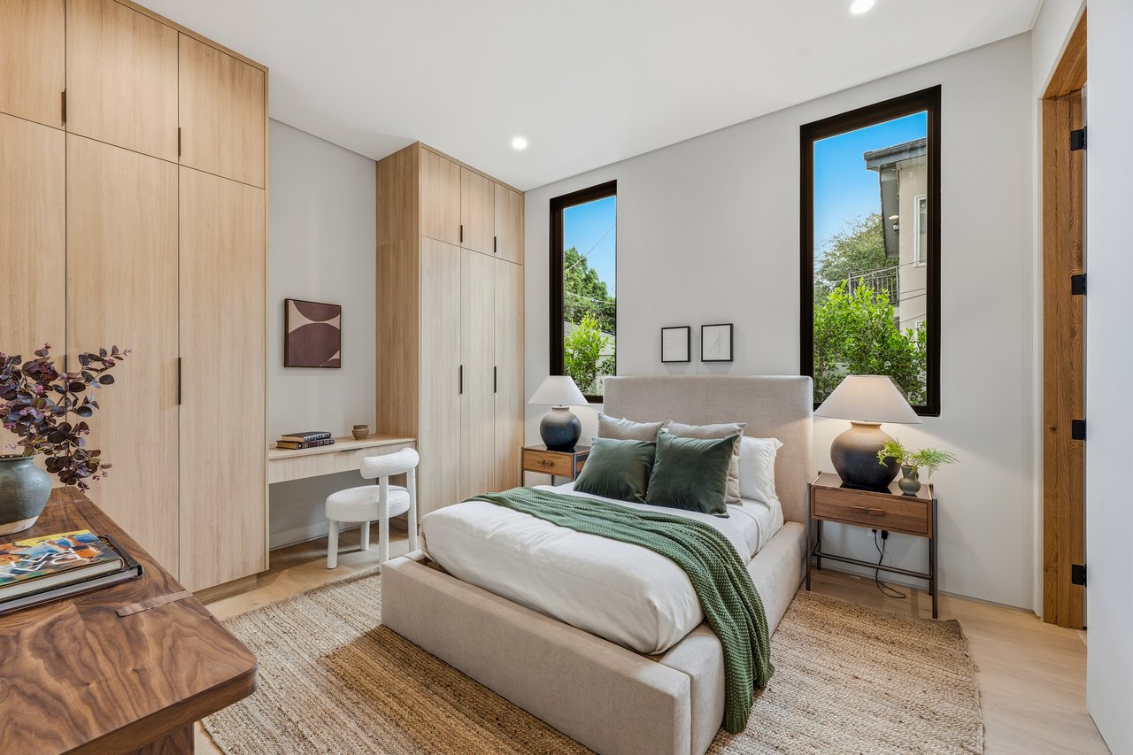 4816 Oak Park Avenue