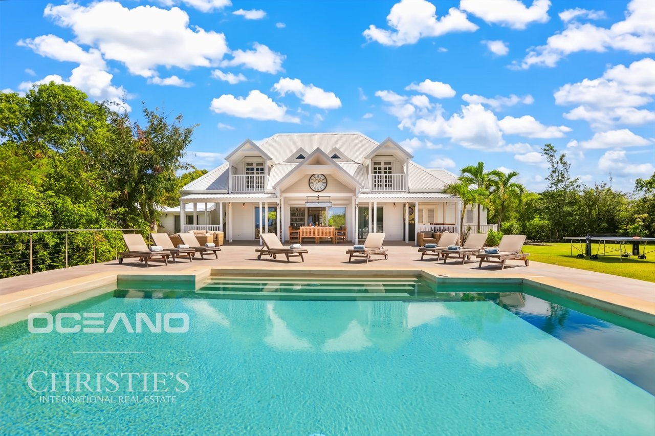 A Rare Property in the Heart of Terres Basses