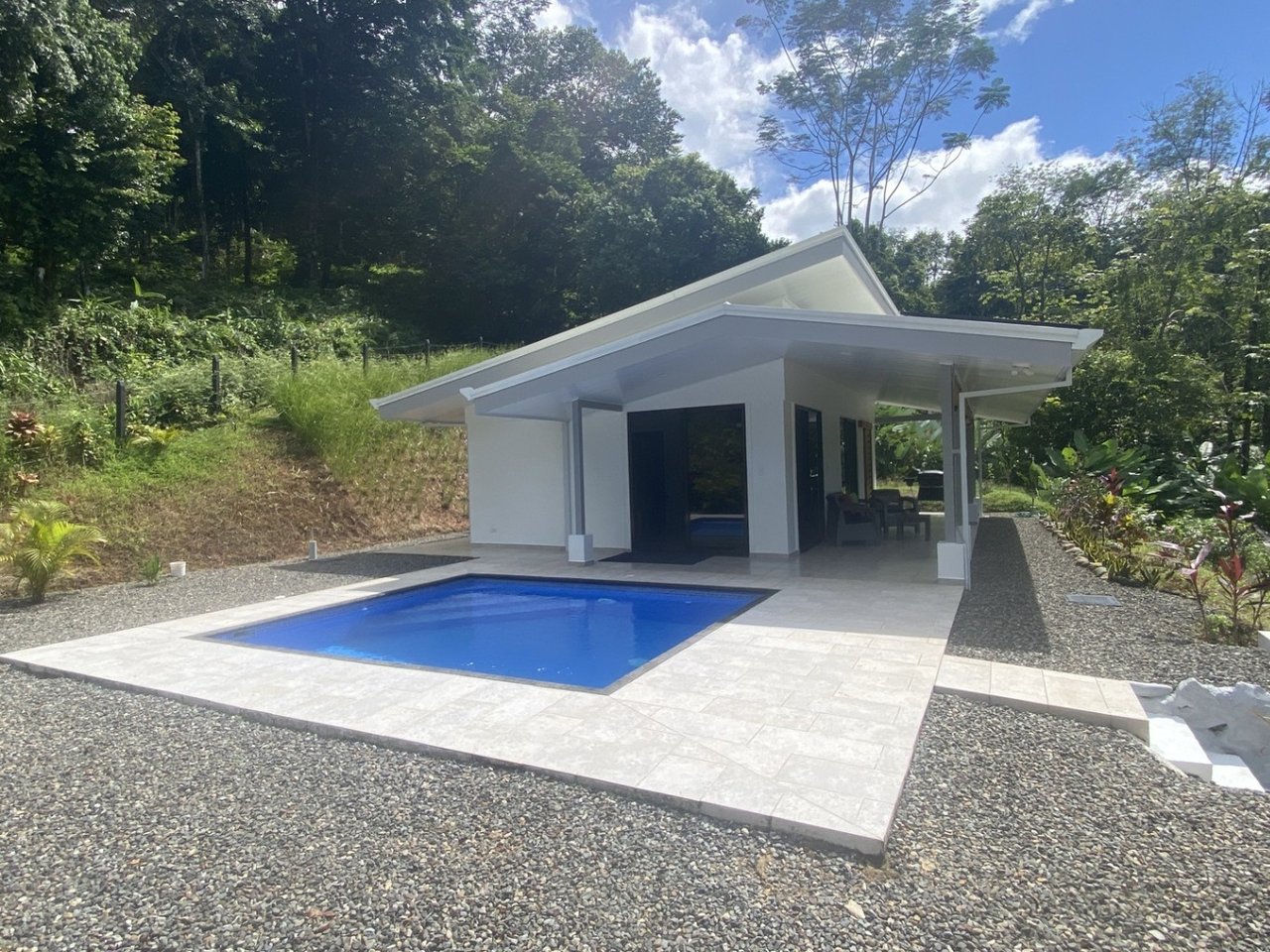 Modern 2 Bedroom Home with Pool in Ojochal's Phase 8