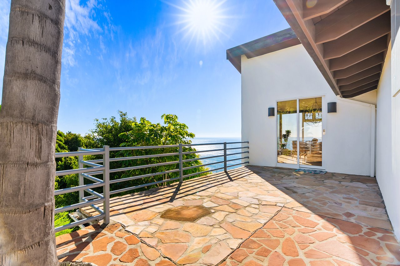 Casa Bianca by Oraklus