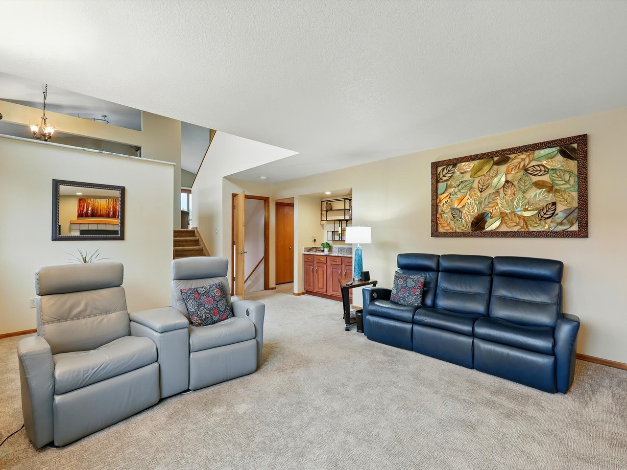 440 Torrey Pines Way