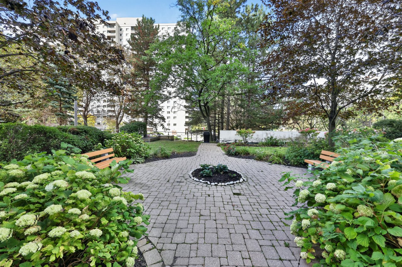 50 Elm Dr E 610