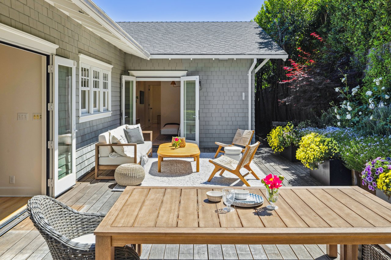 129 Sunnyside Avenue