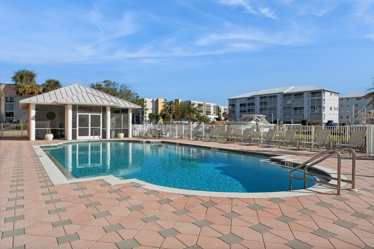 170 Lenell Rd 403 - Palm Harbor Club