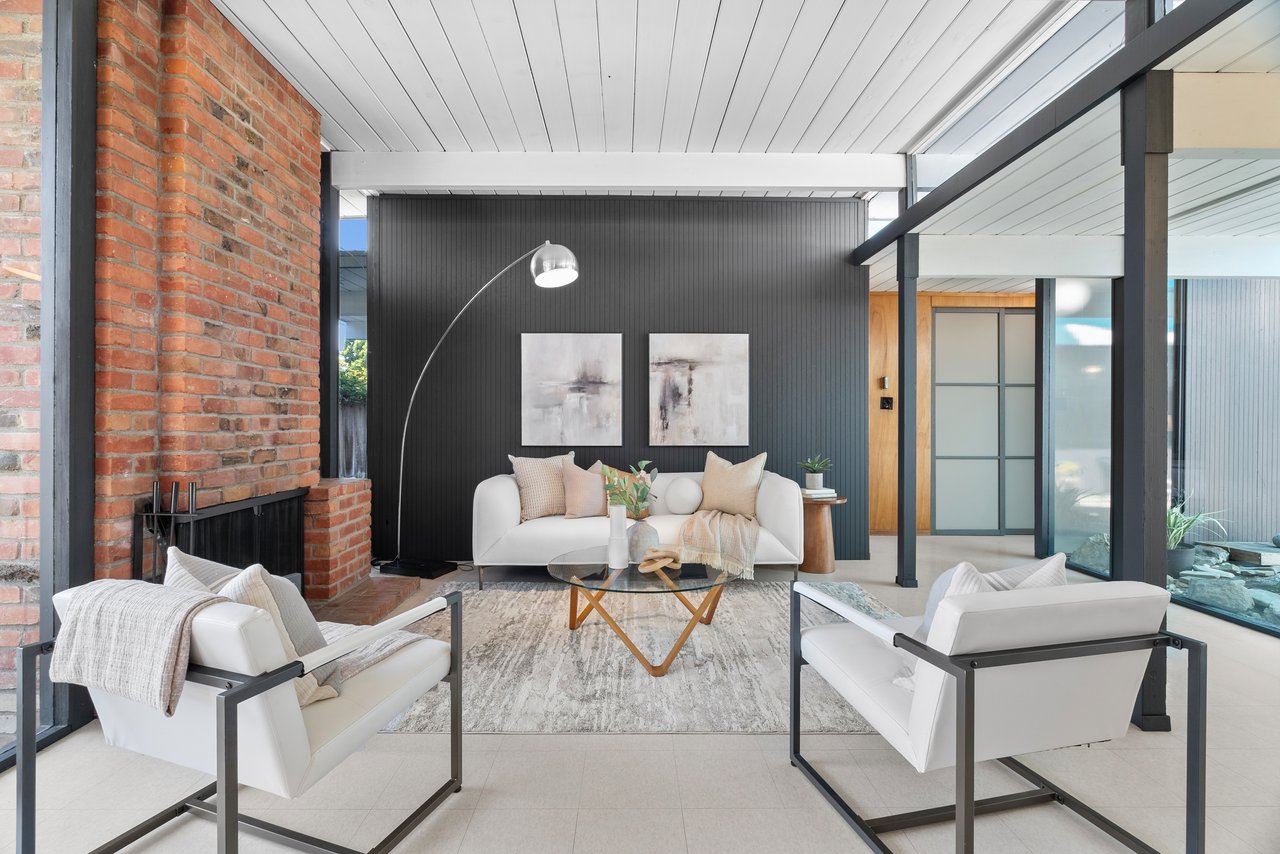 2326 Fairglen Drive