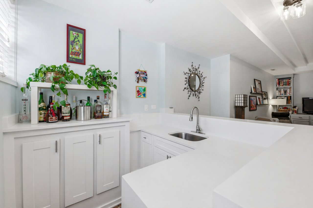 1436 W Huron Street Apt 1