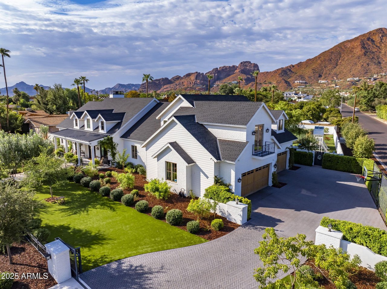 5144 E Calle Del Medio 