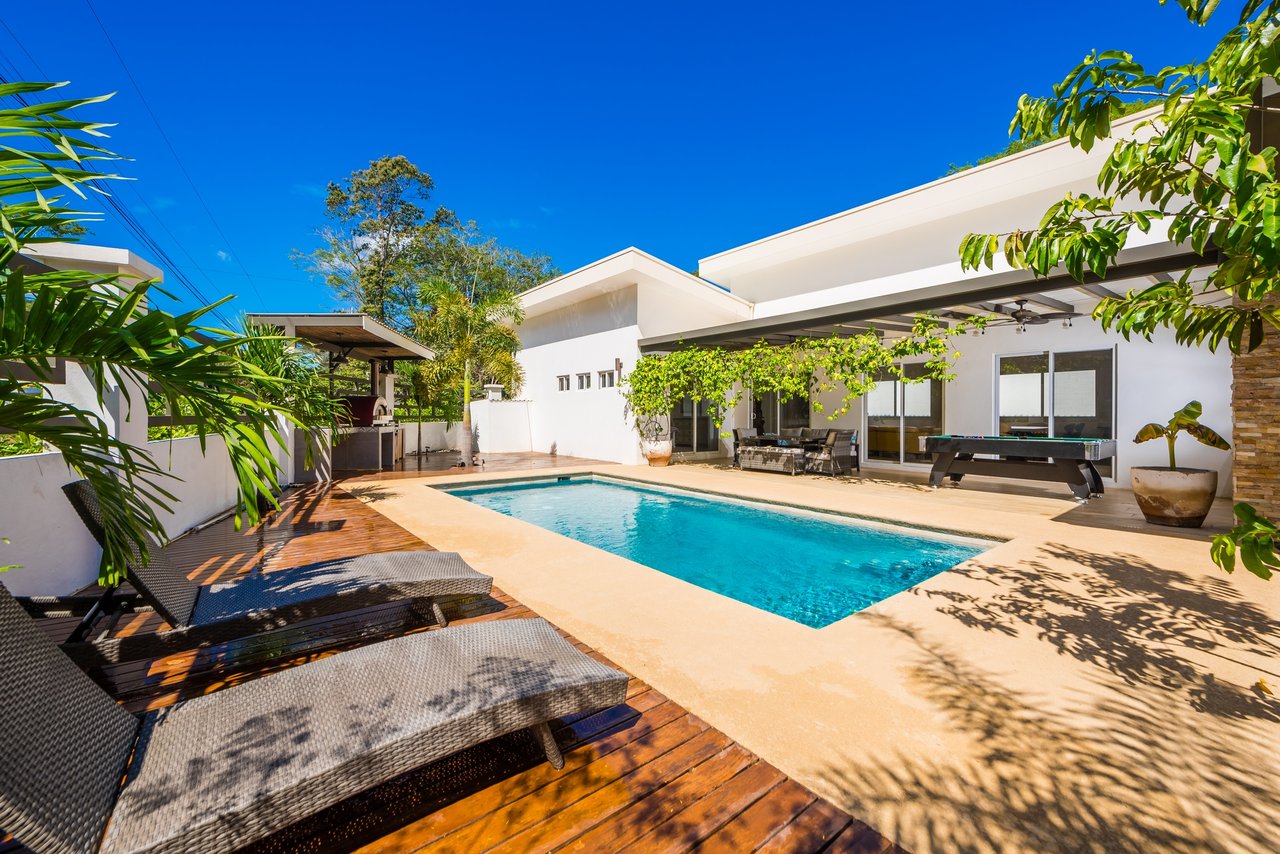Casa Del Rio Potrero, Surfside