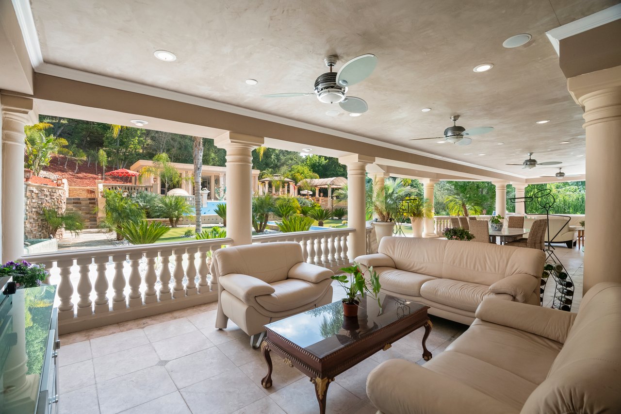 16840 Cypress Way