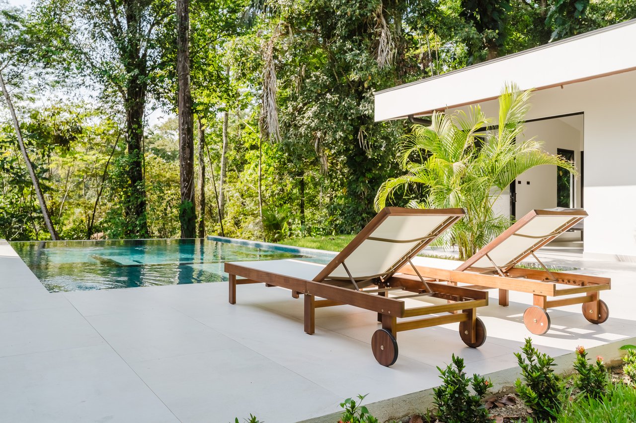 Casa Escondida Contemporary Villa with Guest Suite