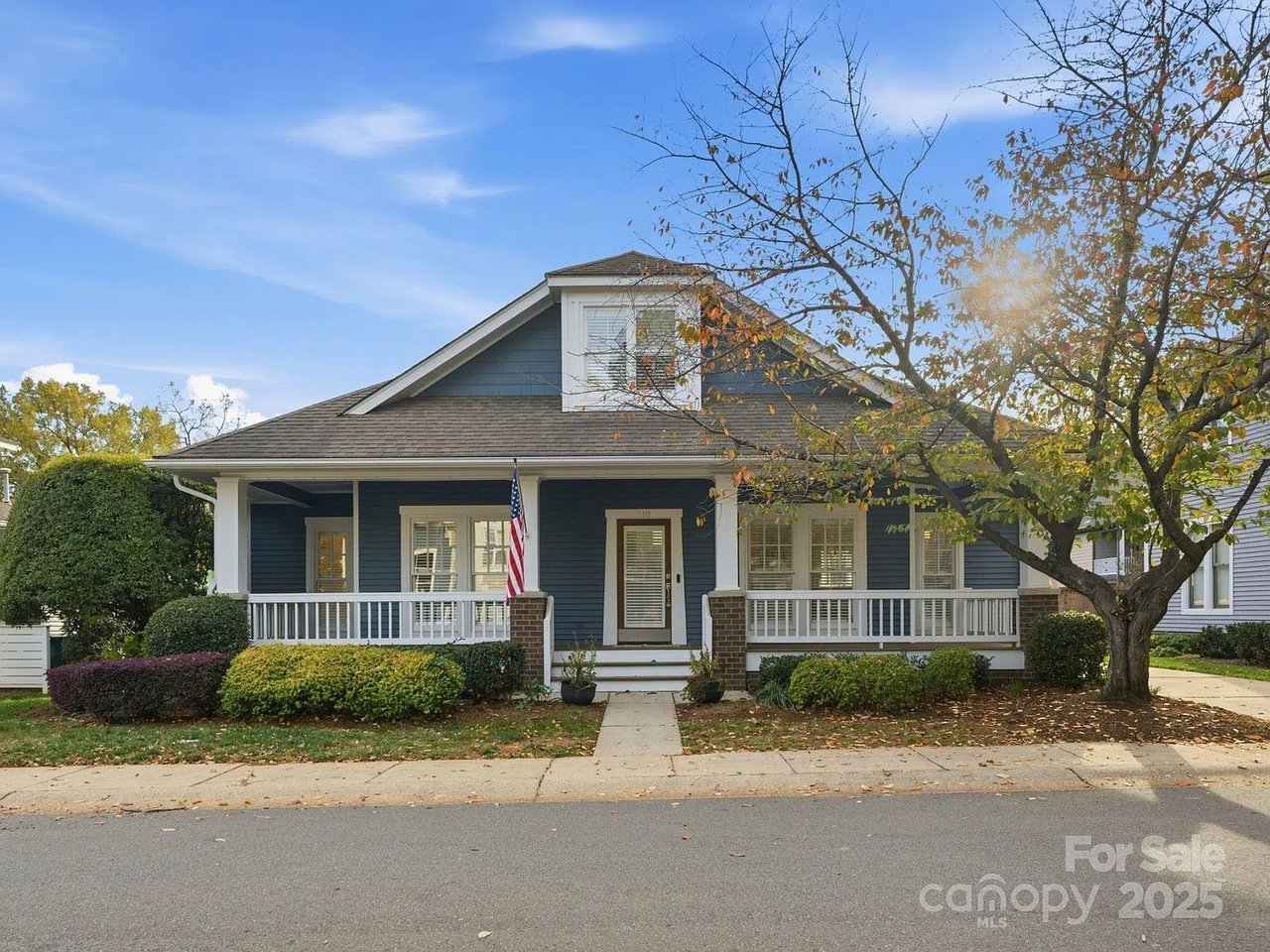 618 Olmsted Park Pl