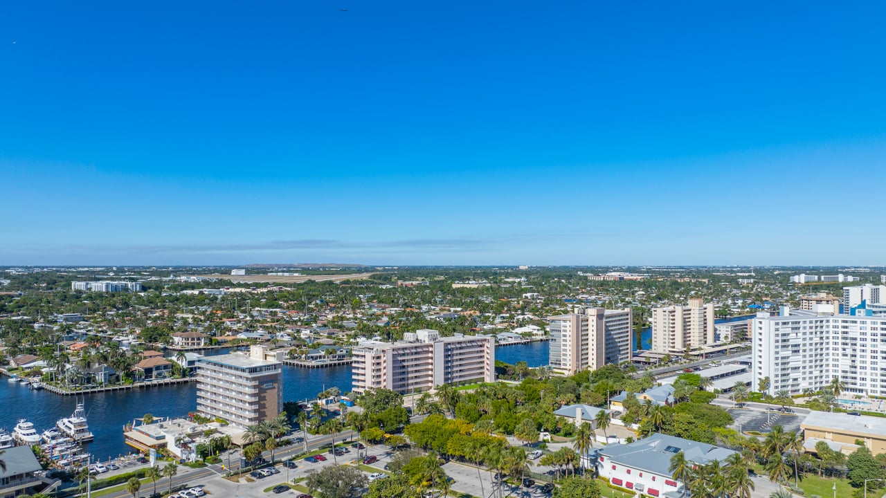 W Pompano Beach Hotel & Residences