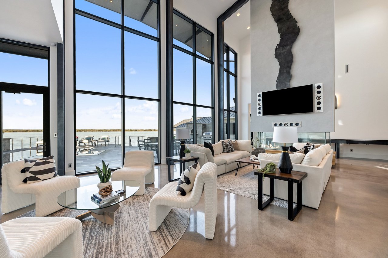 402 Lighthouse Drive