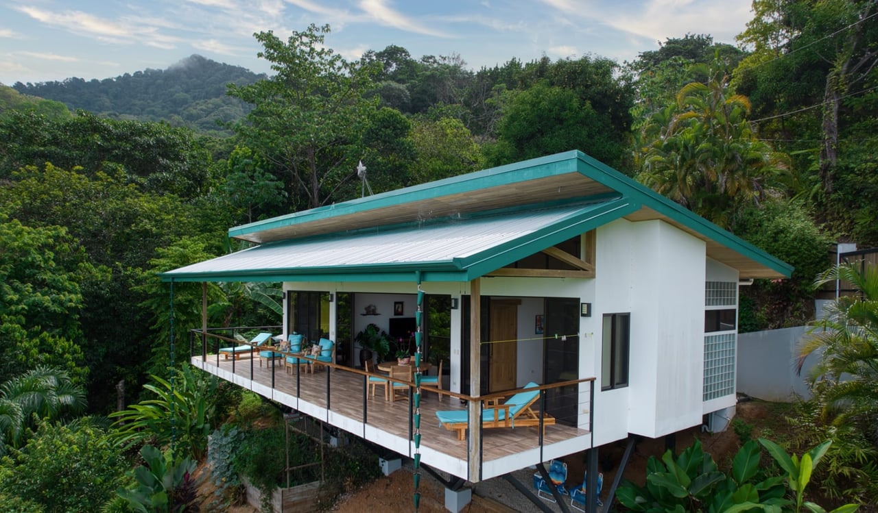 Beautiful sea view House Guesthouse and Pool in a gated Community close to awesome Beaches