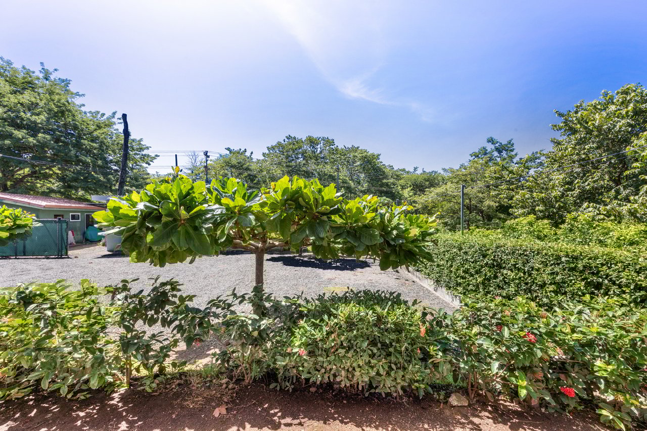 Laurel Condo Unit #1 | Cozy and Affordable 2-Bedroom Condo in Playa Potrero