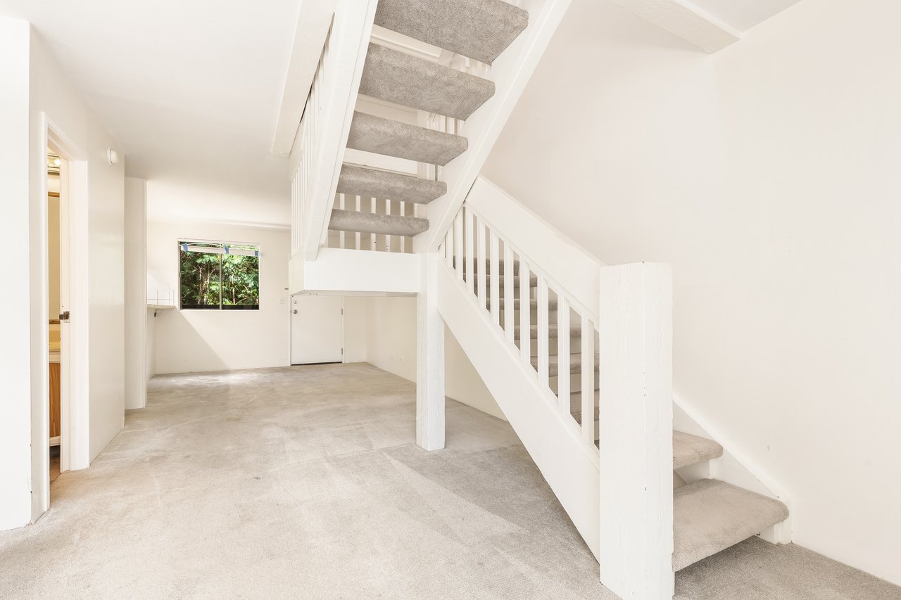 300 Kawaihae St #300E