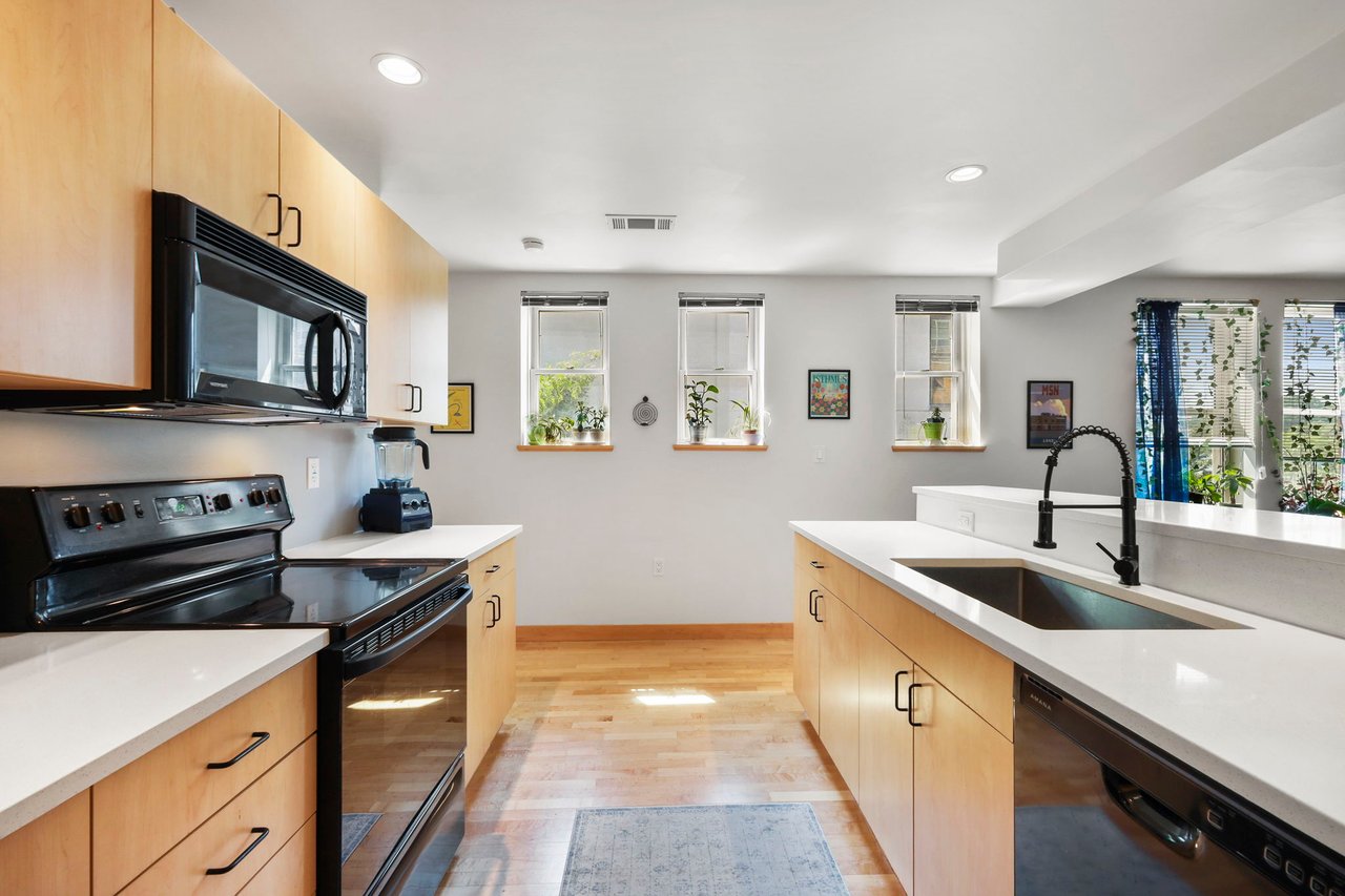 Urban Living Steps from the Capitol – 111 N Hamilton Street #202