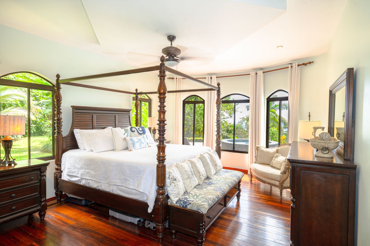 Gorgeous Ocean View 7 Acre Estate, Portalon