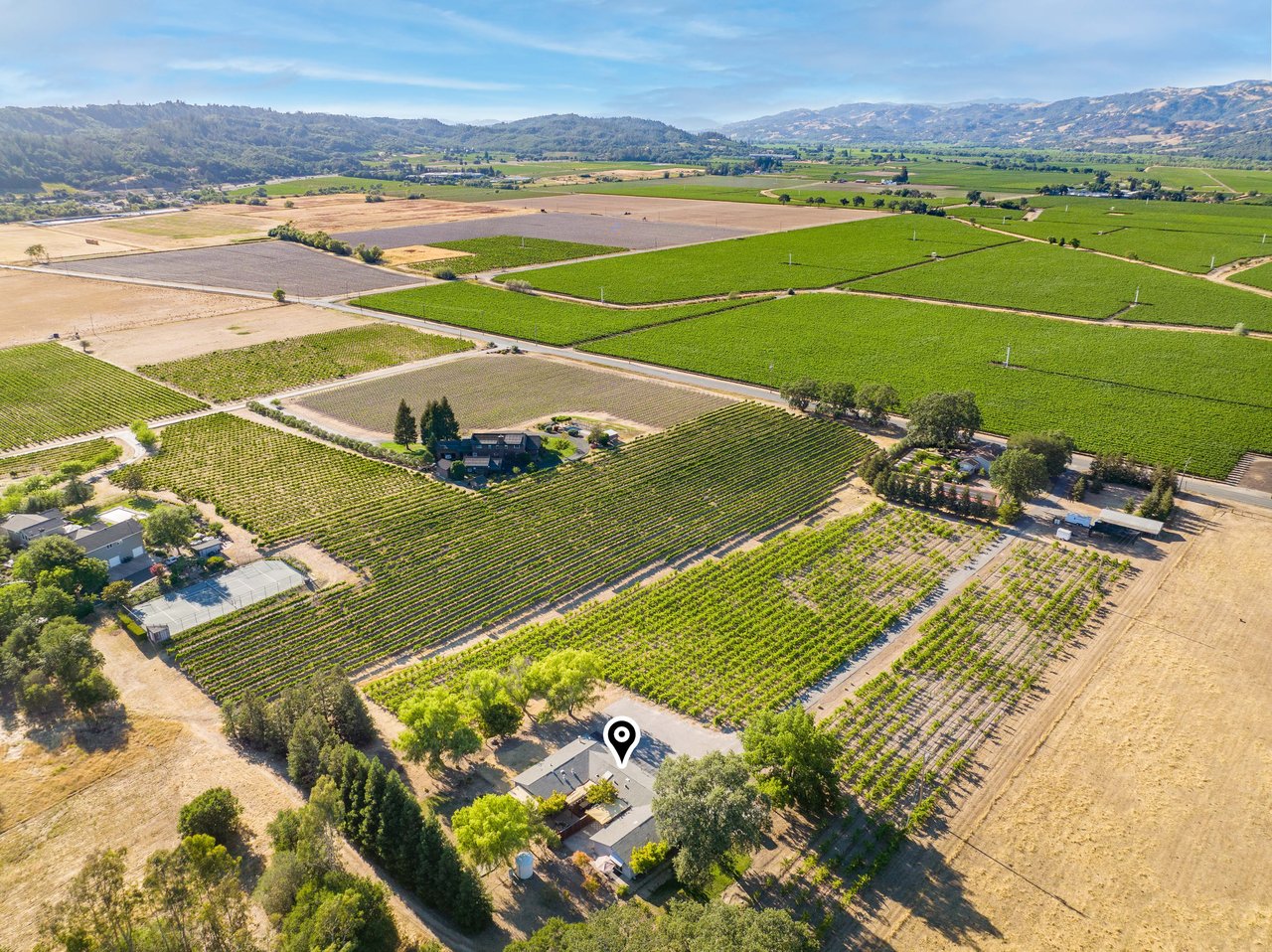 725 Lytton Station