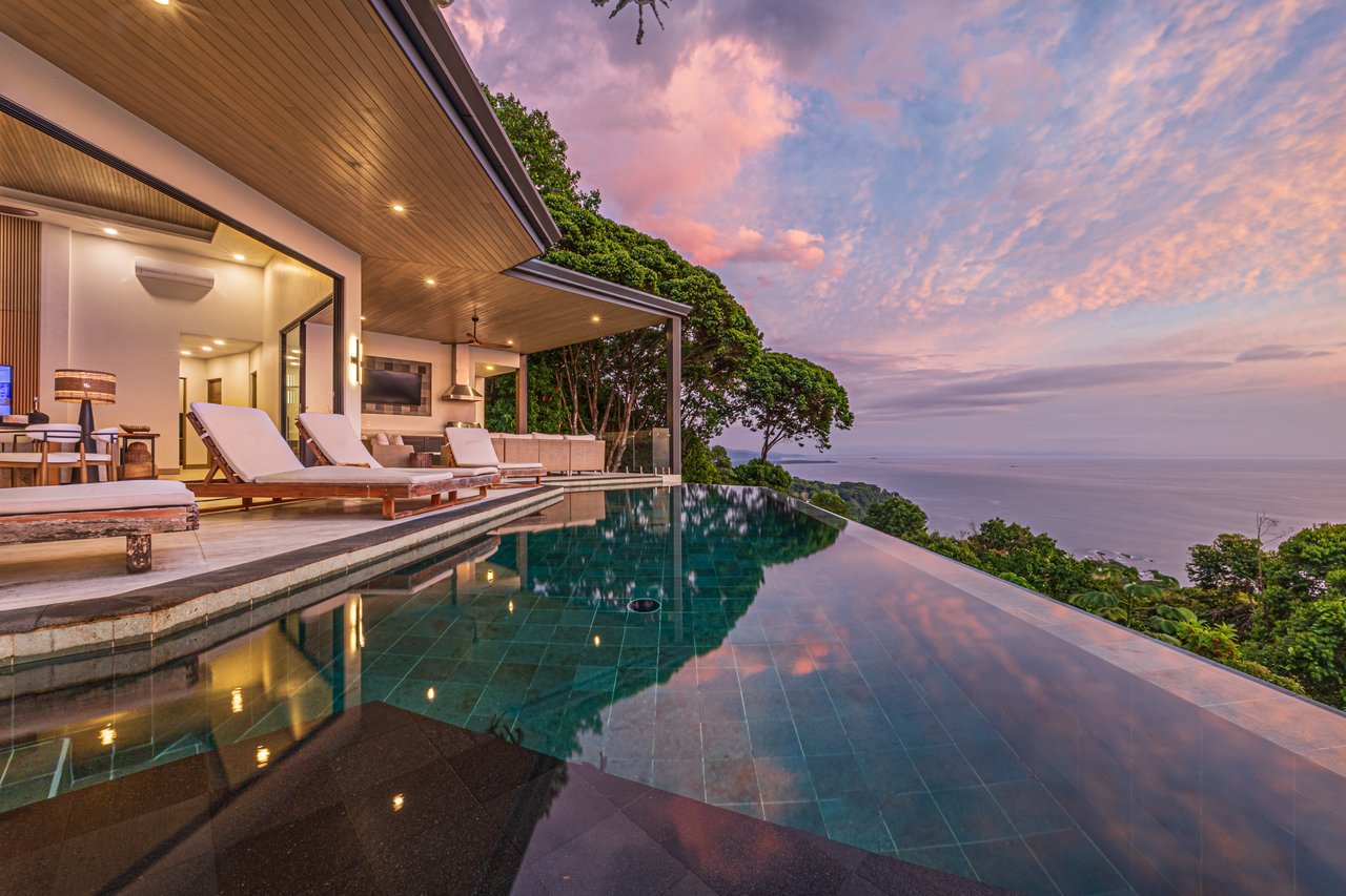 Luxury Estate in Escaleras - Incredible Ocean Views 5.5 Acres