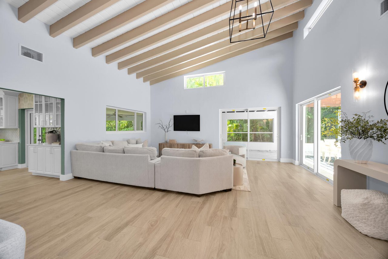 Coral Gables Beauty Just Listed