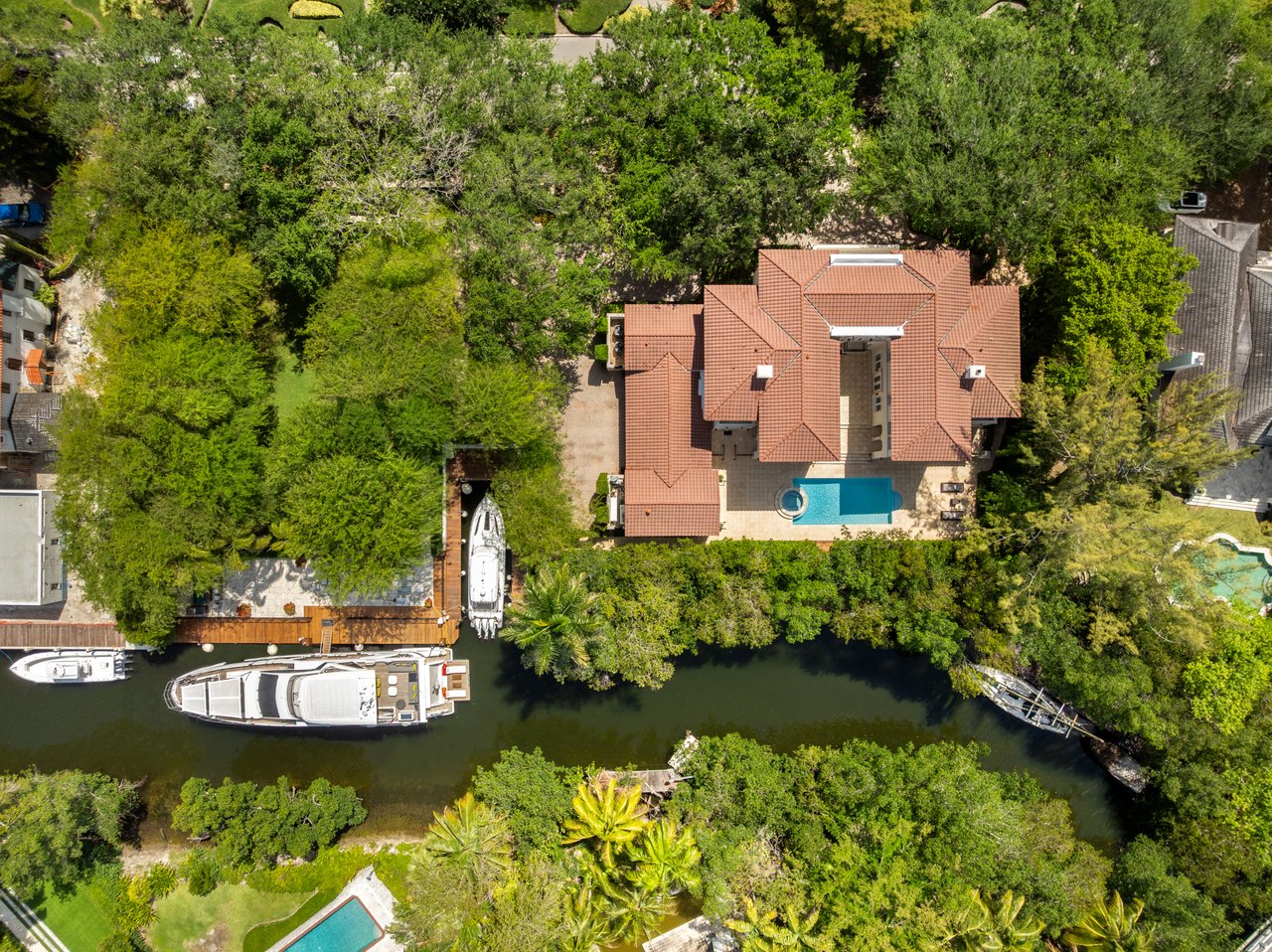 255 Cocoplum Road, Coral Gables, FL 33143