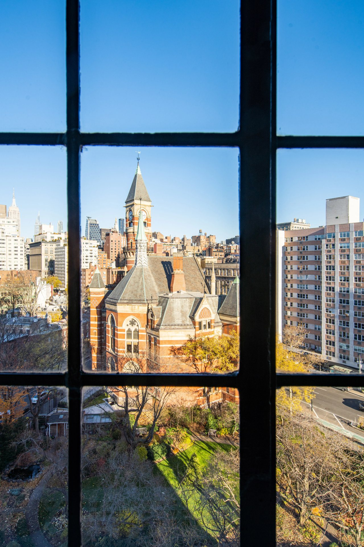 1 Christopher St #10H