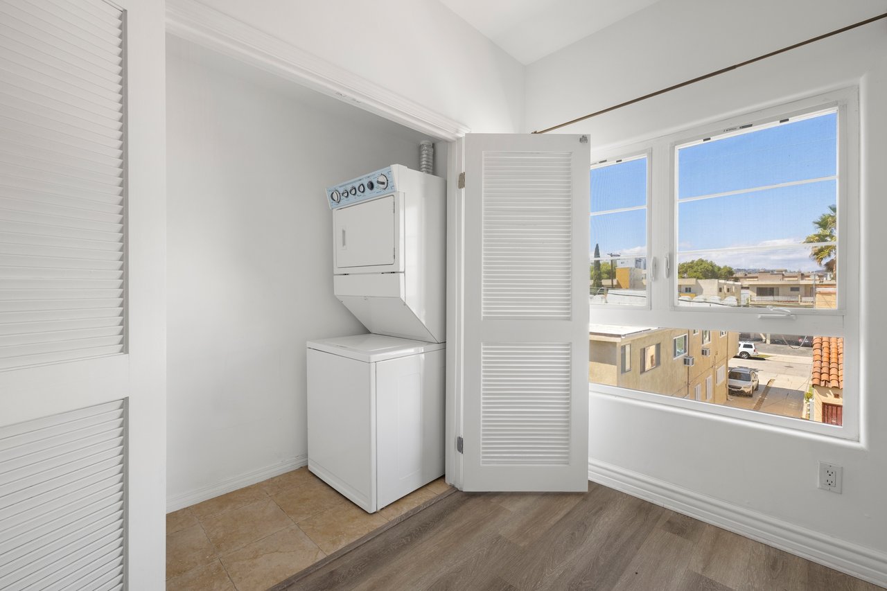8555 Cashio St Unit: PH 4