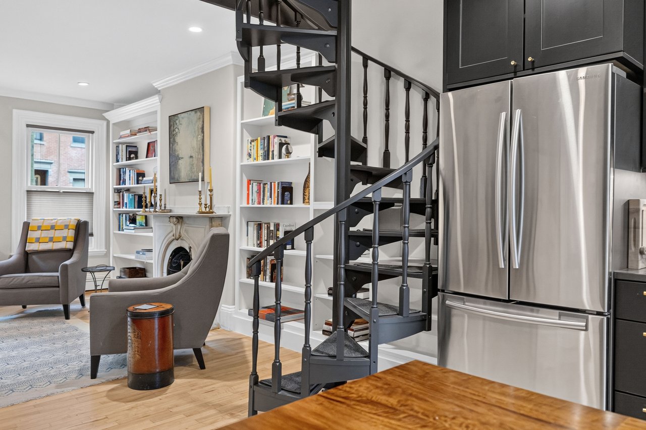33 E Springfield Unit 1