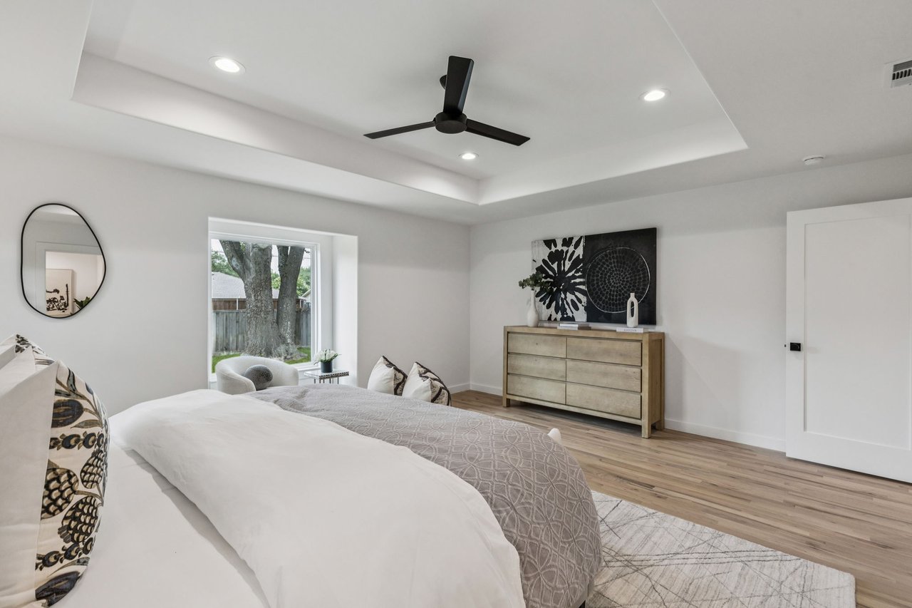 Available now  | 4216 Rickover 