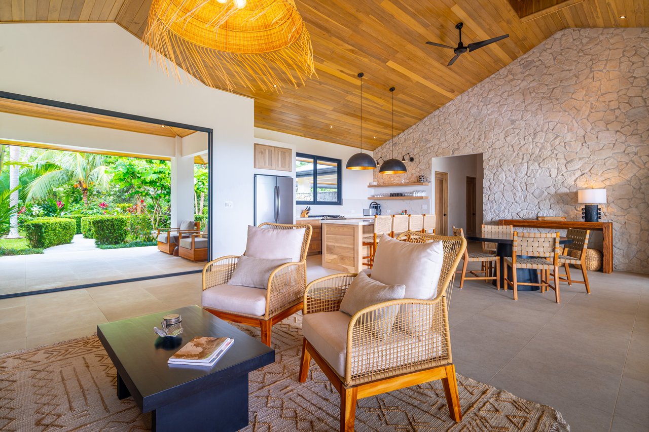 Casa Otra Vida – A Private Jungle Retreat with Ocean Views & Off-Grid Luxury