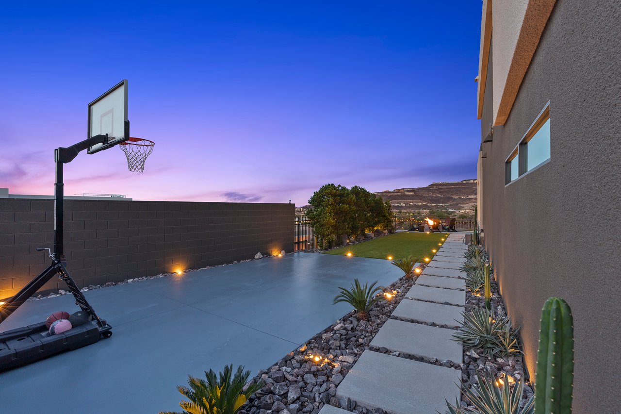 1463 Solitude Ridge Dr