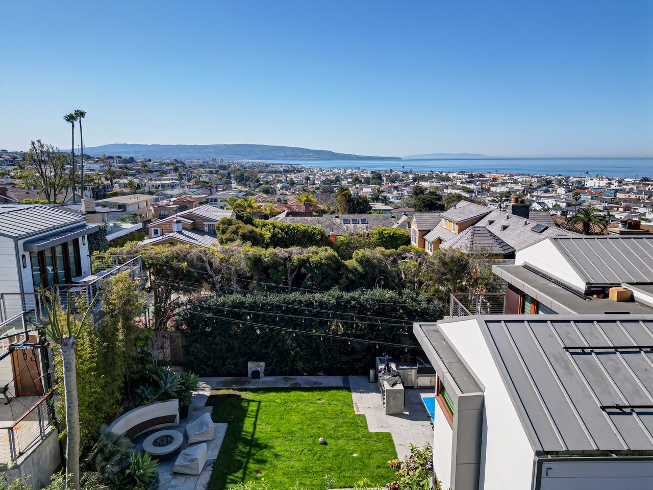 Hill Section View Home