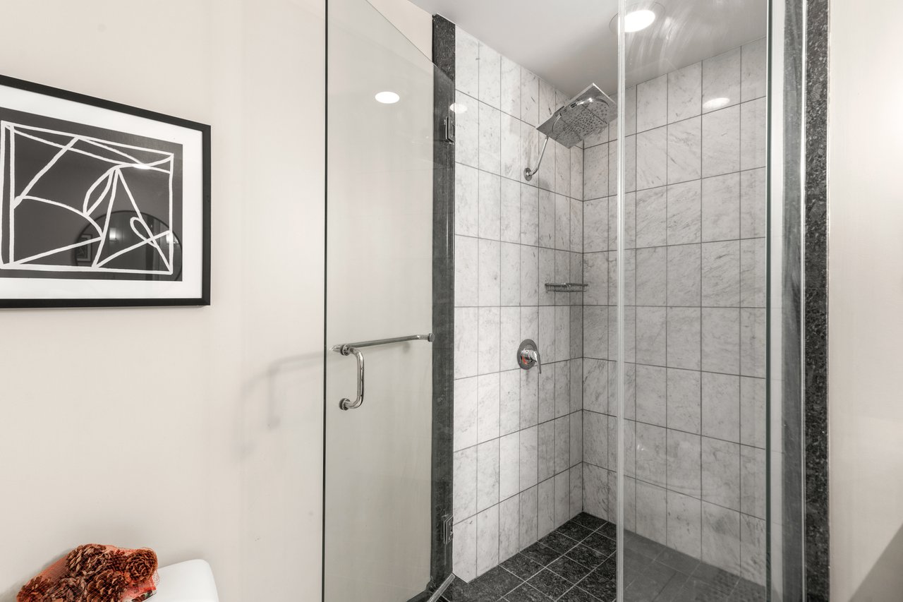 2700 Las Vegas Boulevard 2303