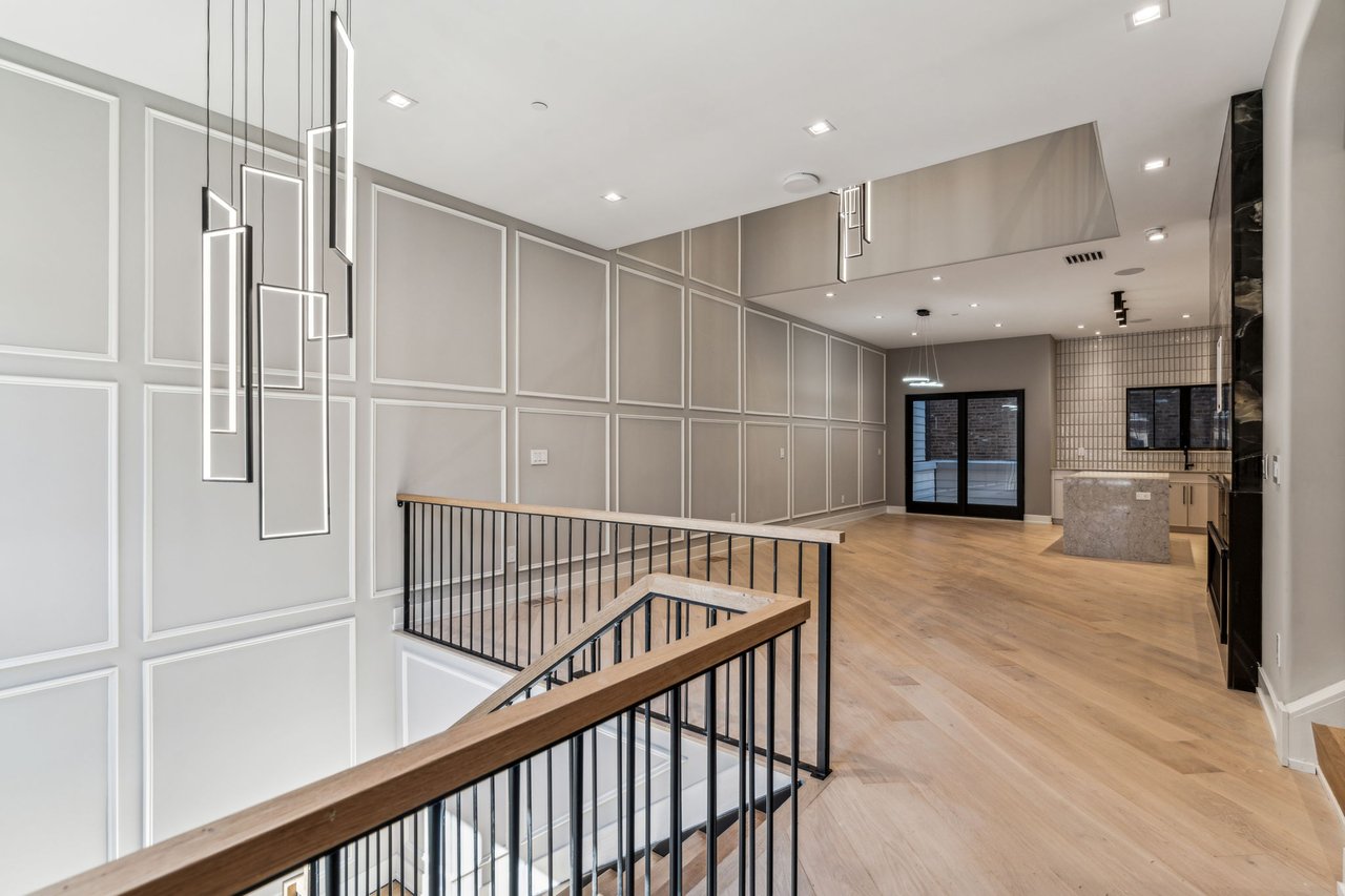 342 S Hicks St, Philadelphia, PA 19102