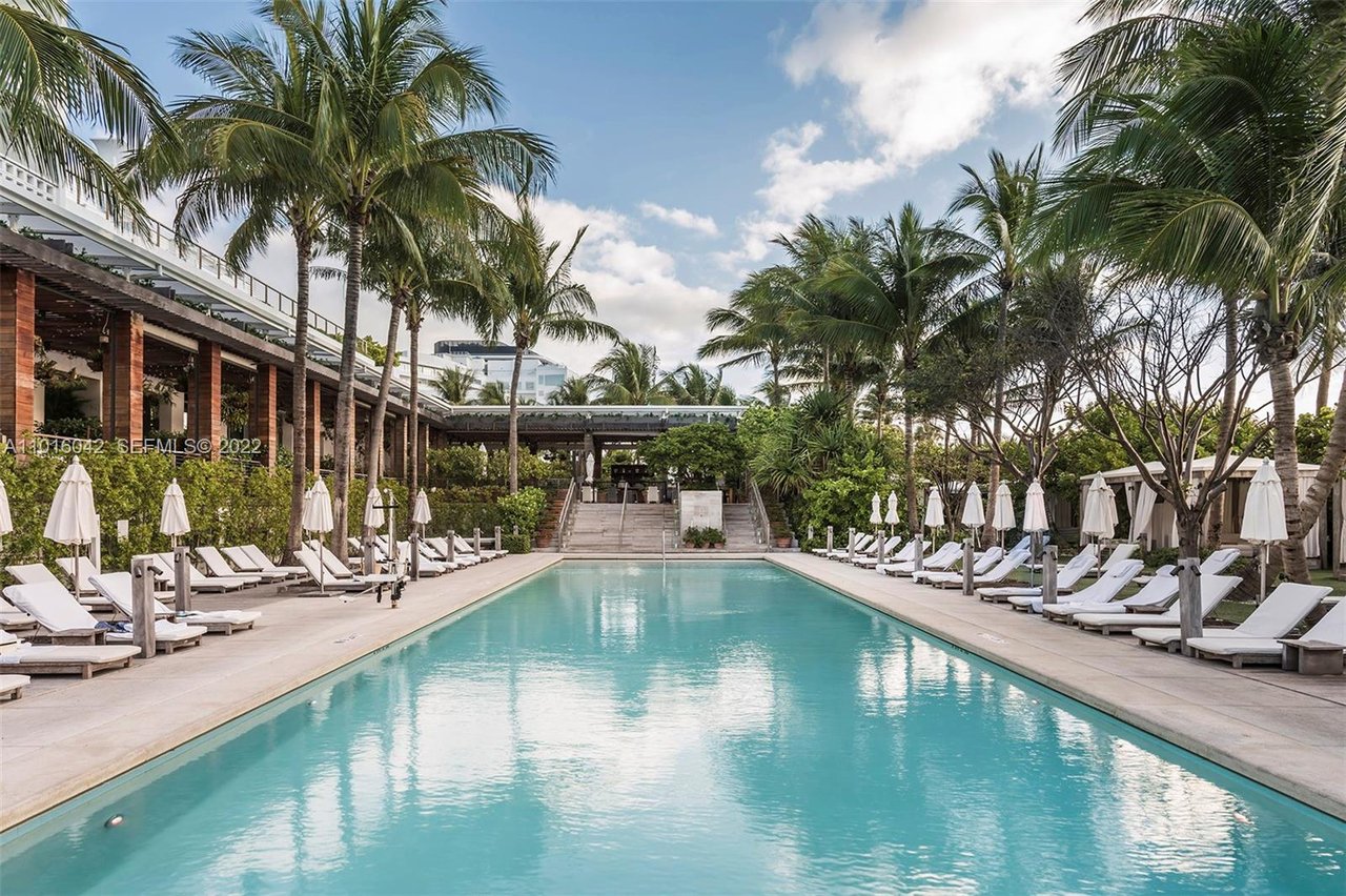 2901 Collins Ave, #901