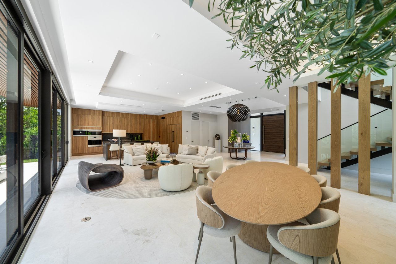 262 189th Terrace