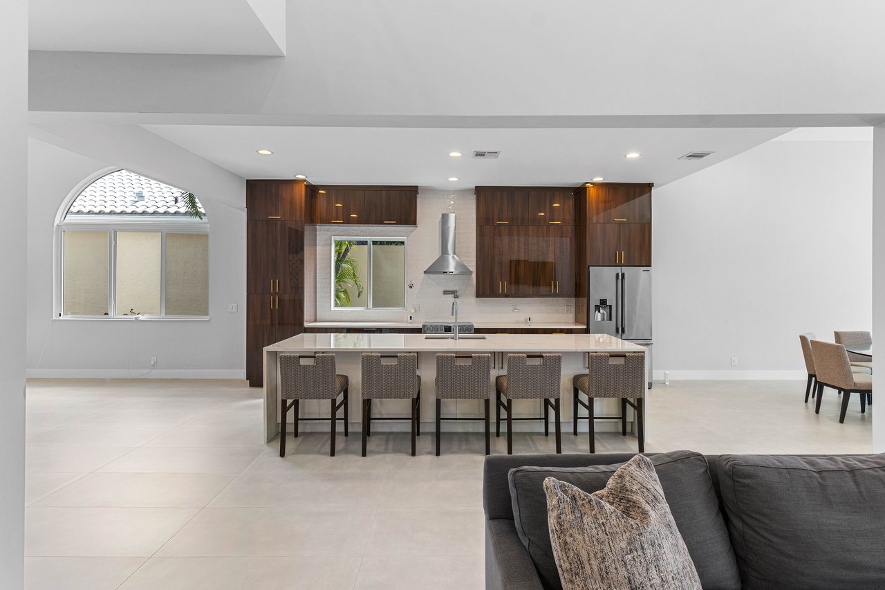 17371 Bridleway Trail