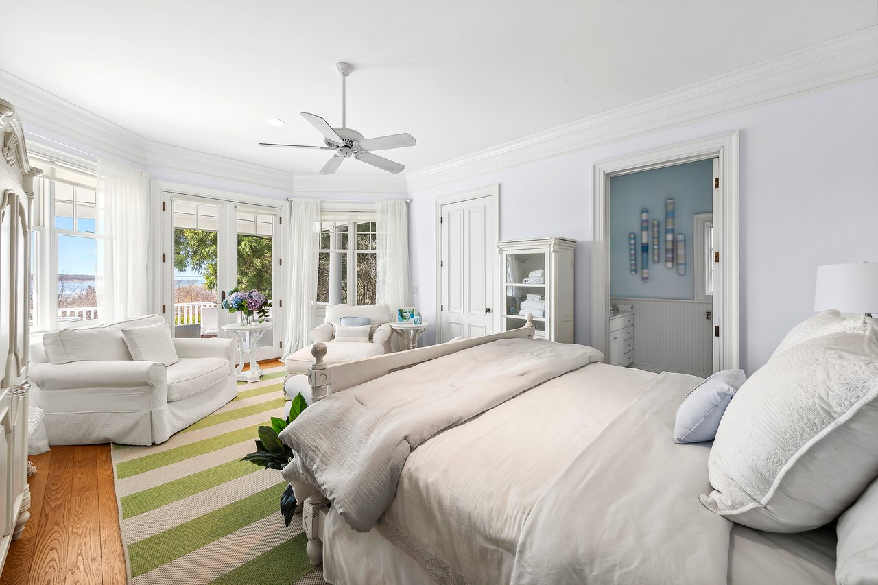 16 Beech Hollow Court