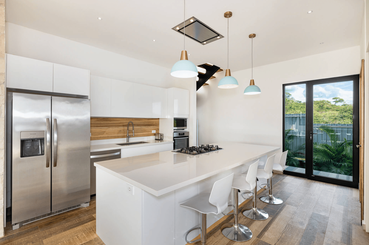Casa Sunshine - Modern Elegance In Tamarindo Hills